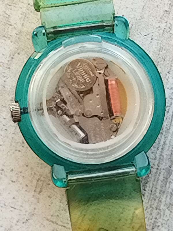 LADIES/GIRLS VINTAGE WATCH SET BOTH IN EXCELLENT WORKING CONDITION - BIDDING FOR BOTH