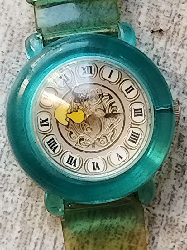 LADIES/GIRLS VINTAGE WATCH SET BOTH IN EXCELLENT WORKING CONDITION - BIDDING FOR BOTH