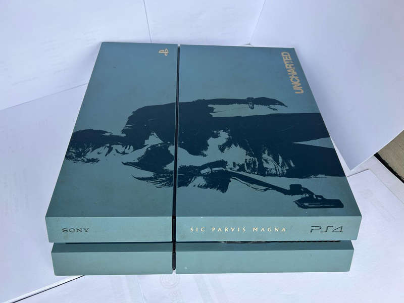Sony Playstation 4. Uncharted Edition 1TB