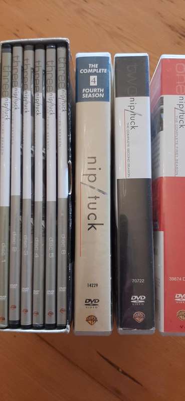 NIP/TUCK SEASONS 1 - 4