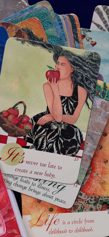 HEALING CARDS ORACLE - A DAILY PRACTICE FOR MAINTAINING SPIRITUAL BALANCE