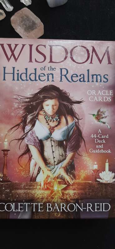 WISDOM OF THE HIDDEN REALMS ORACLE DECK