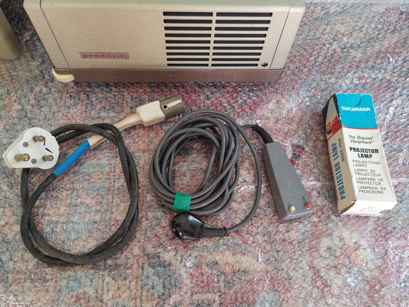 LEITZ WETZLAR PROJECTOR MODEL NO: TYPE 315601