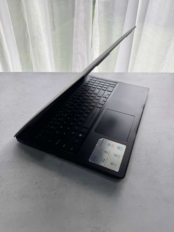 Dell Vostro 15 3000 15.6-inch FHD Laptop - 10th Gen i5 1TB+SSD 8GB RAM Win 11 Pro