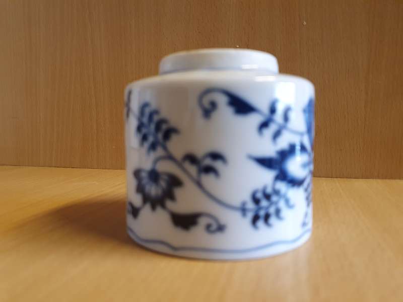 Set of 2 Blue Danube Lidded Jars - Made in Japan  - height 7cm width 8cm