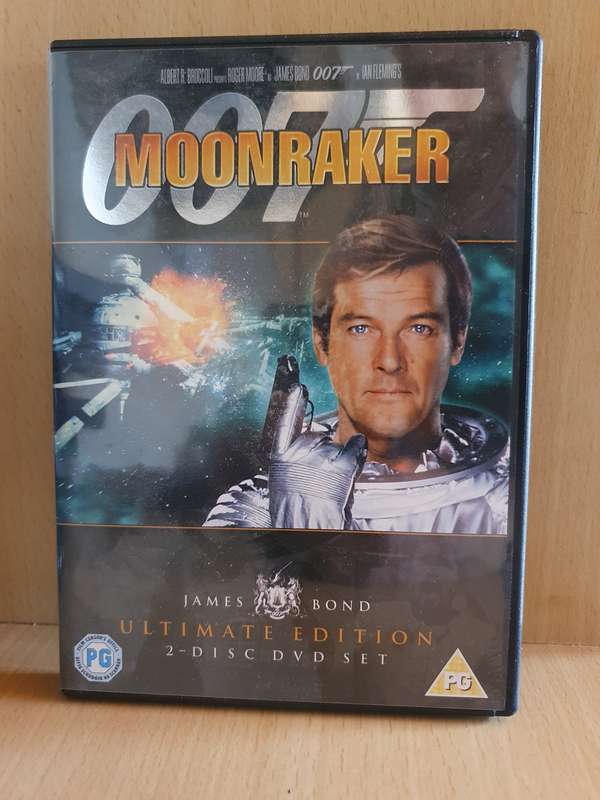 James Bond Ultimate Edition 2-Disc Dvd Set - Moonraker