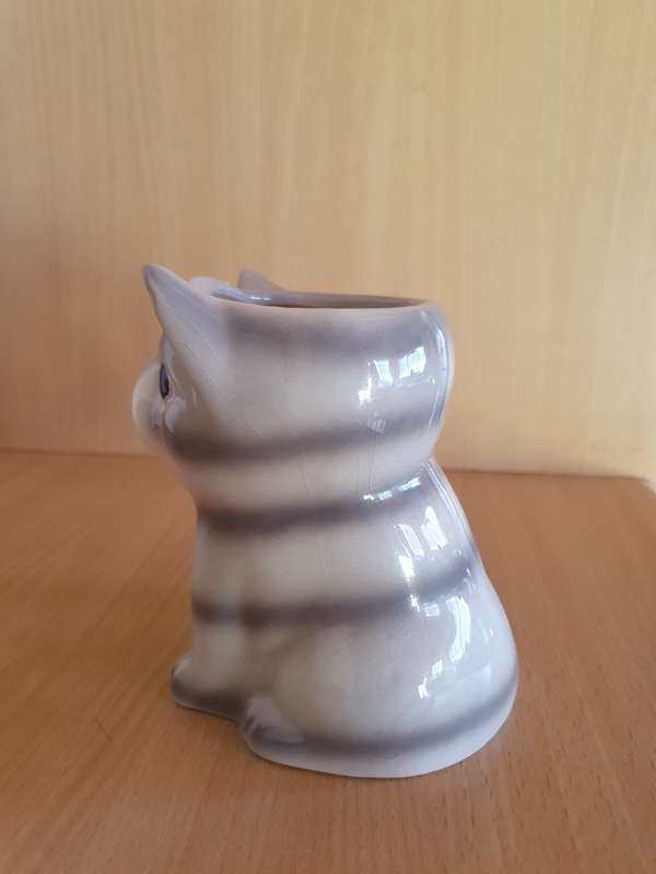 Cat Figurine Shape Coffee Mug  (NEW CONDITION)