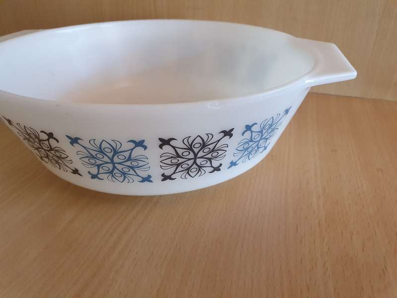 Vintage JAJ Oven-Dish - Made in England (22cm height 7cm)