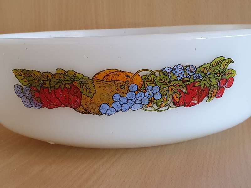 Vintage Anchor Hocking Fire-Proof Oven-Dish - Made in USA (24cm height 8cm)