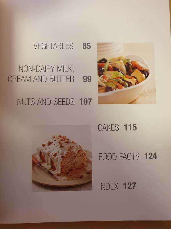 Fields of Flavour (Delicious dishes without meat) Sarina Jacobson (Paperback)