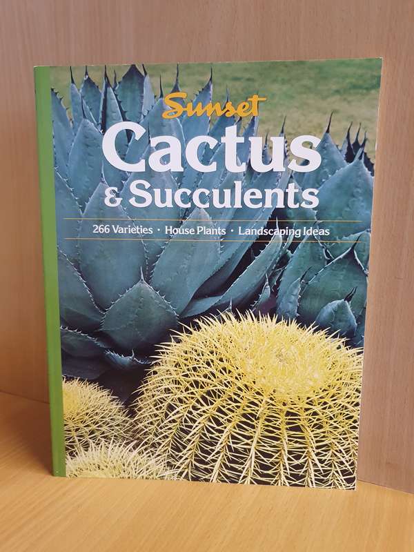 Sunset - Cactus & Succulents  (Paperback)
