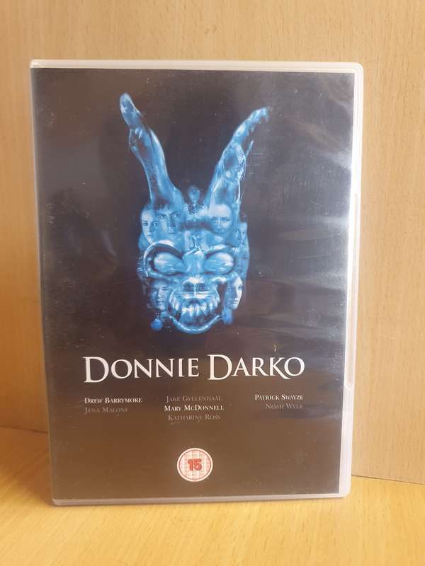 Donnie Darko - Dvd   (Patrick Swayze, Drew Barrymore, Jake Gyllenhaal)