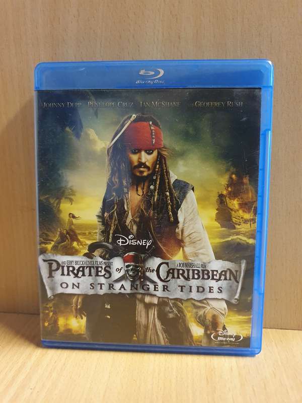 Pirates of The Caribbean : On Strange Tides : Blu-ray  (Johnny Depp)