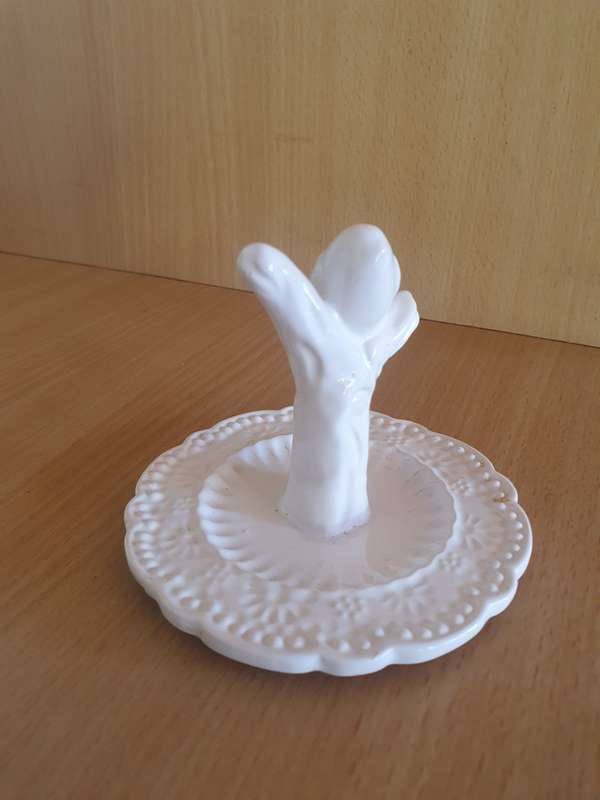 Ceramic Bird Figurine Ring Holder