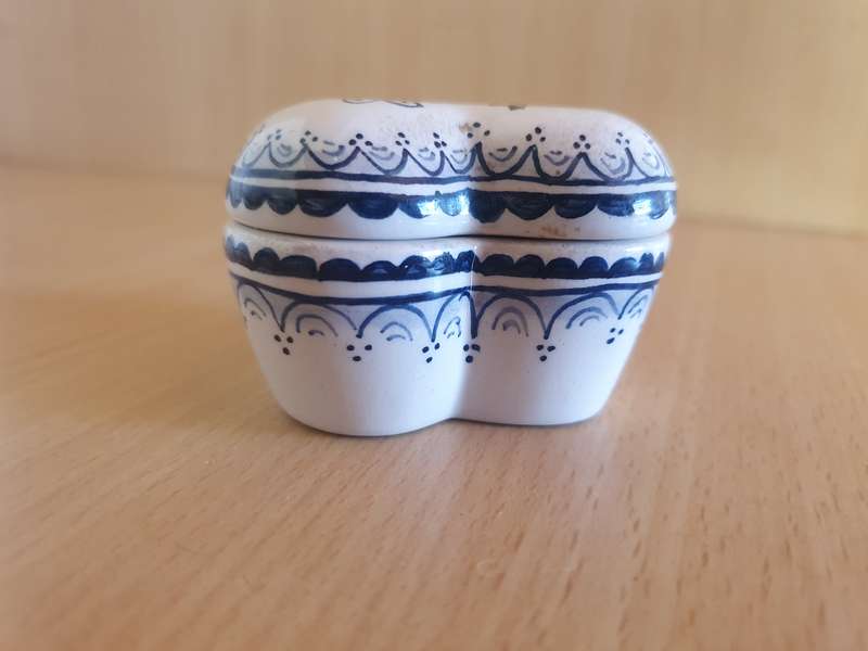 Lidded Handpainted Ceramic Blue & White Heart Shape Jewellery Holder (Portugal)