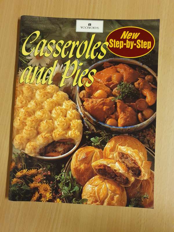 Step-by-Step Casseroles and Pies  (Paperback)