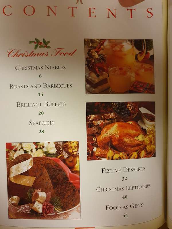 A Treasury of Christmas Food & Craft  (Paperback)