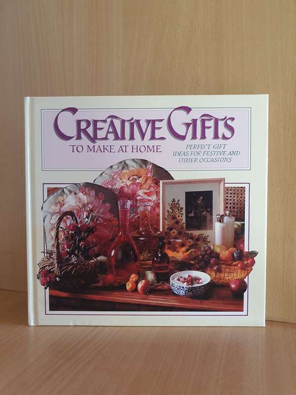 Creative Gifts to Make at Home  (Hardcover)