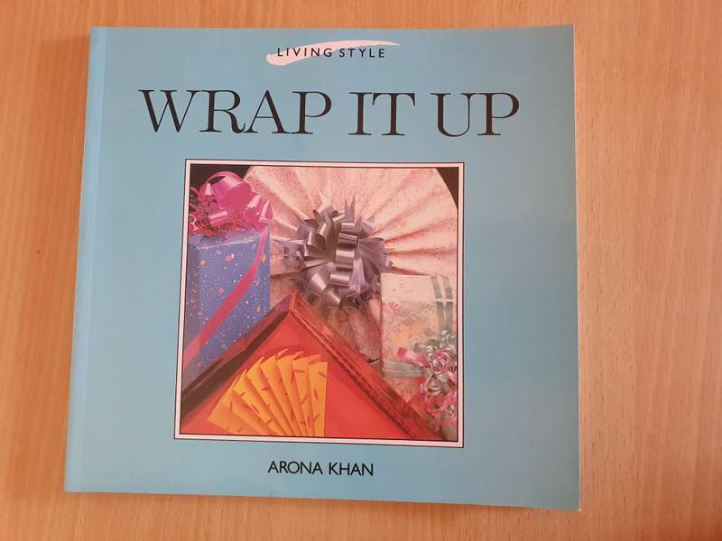 Wrap it Up : Arona Khan  (Paperback)