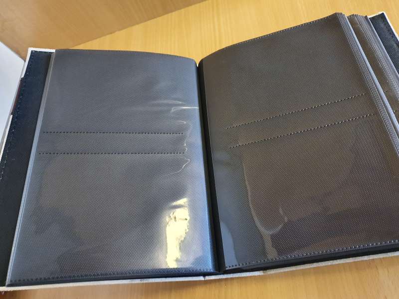 Photo Album  (25cm x 18cm)  Holds 100 photographs