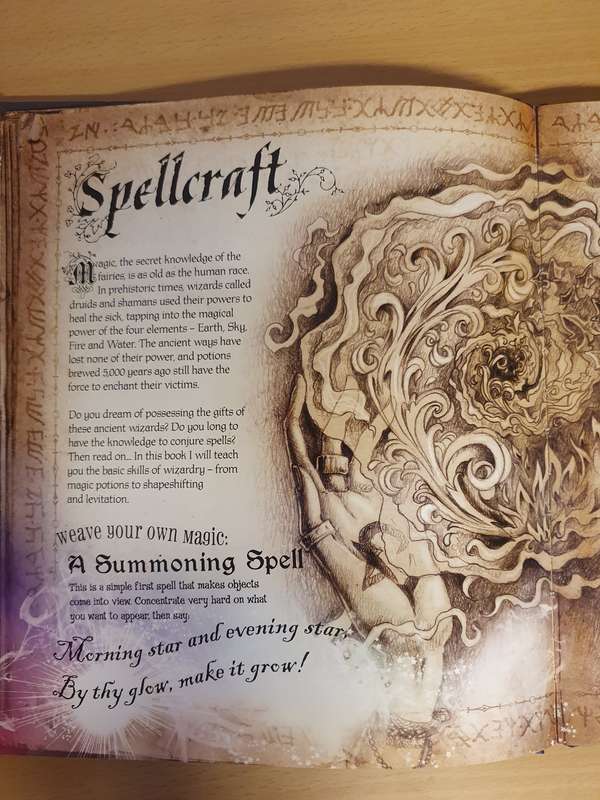 The Book of Spells (A 3D Virtual Pop-Up Book) Hardcover