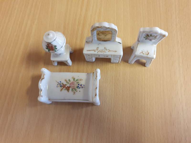 Miniature Set of 4 Ceramic Bedroom - Bed, Pedestal with lamp, Dressing Table, Chair  (Japan)