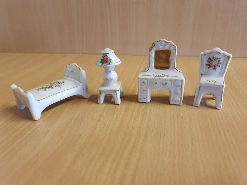 Miniature Set of 4 Ceramic Bedroom - Bed, Pedestal with lamp, Dressing Table, Chair  (Japan)