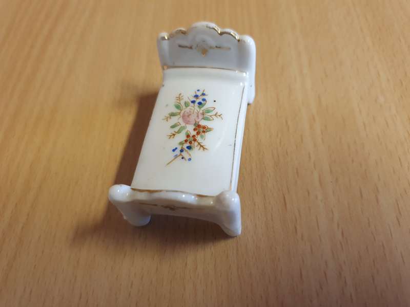 Miniature Set of 4 Ceramic Bedroom - Bed, Pedestal with lamp, Dressing Table, Chair  (Japan)