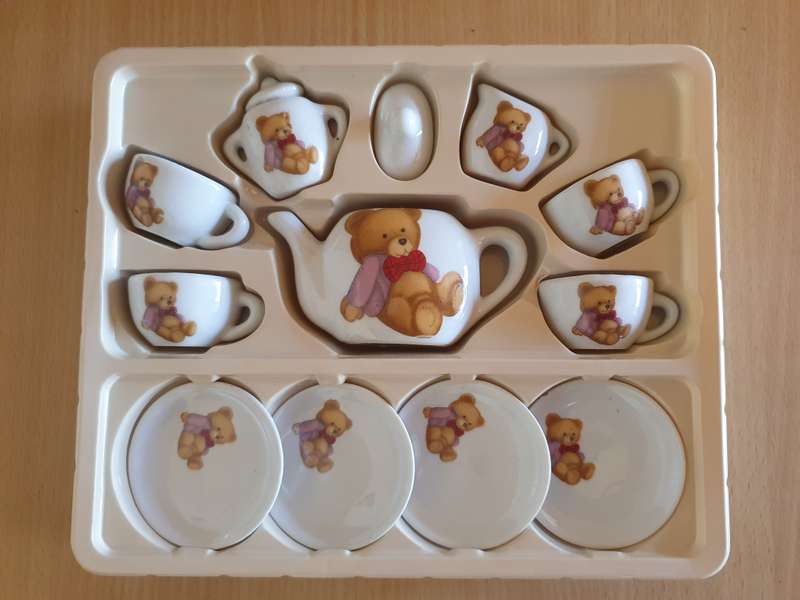 13 Piece Teddy Bear Teaset  (Dollhouse)