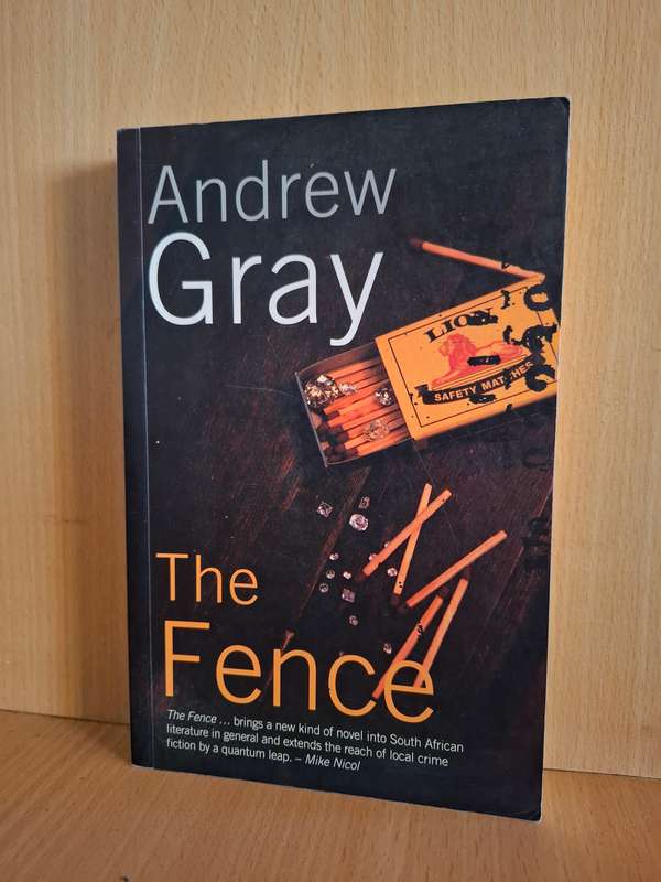 The Fence: Andrew Gray  (Paperback)