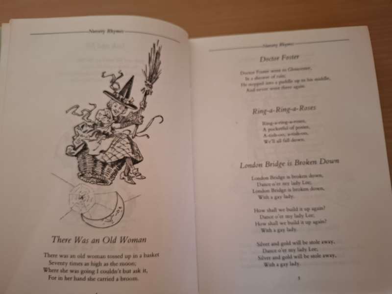 The Illustrated Treasury of Children`s Classics (Over 125 Favourite Poems & Stories) Hardcover