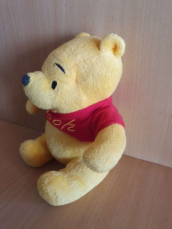 Winnie the Pooh Soft Toy  (18cm x 15cm)