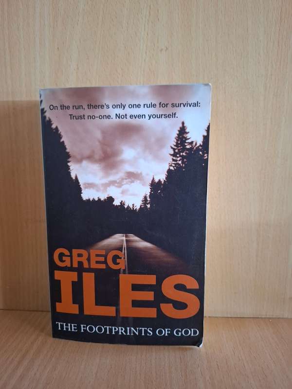 The Footprints of God: Greg Isles (Paperback)