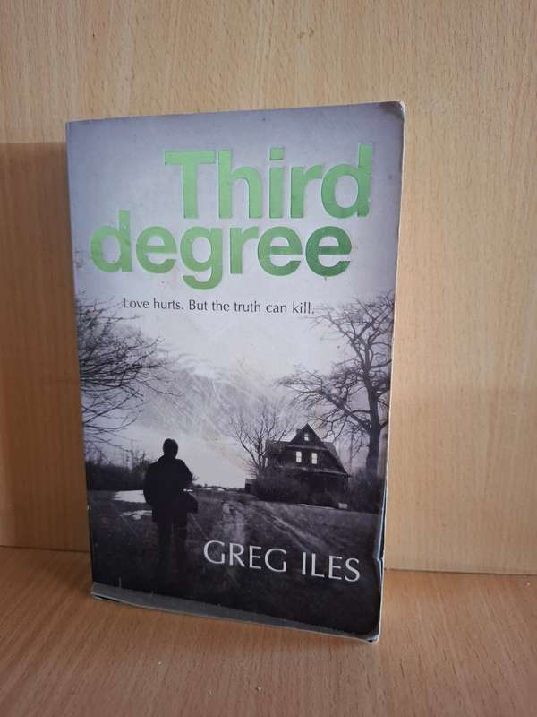 Third Degree: Greg Isles (Paperback)