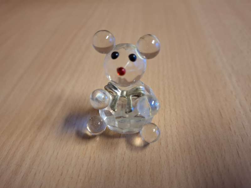 Miniature Glass Teddy Bear Figurine - height 4cm width 3cm