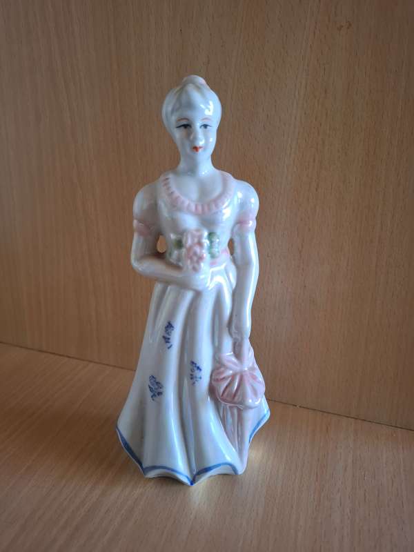 Female Figurine - height 20cm width 9cm depth 5cm