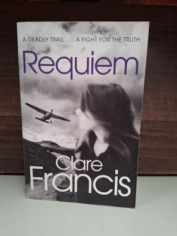 Requiem by Clare Francis (Paperback)
