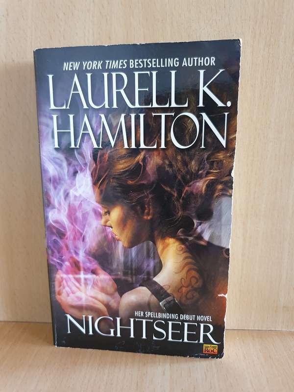 Nightseer: Laurell K. Hamilton  (Paperback)