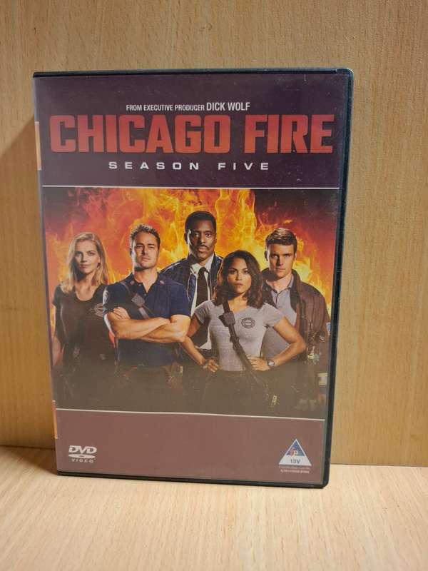 Chicago Fire - Season Five - Dvd     (6 discs)