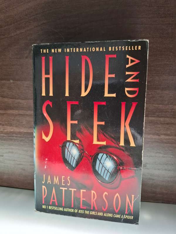 Hide and Seek:  James Patterson  (Paperback)