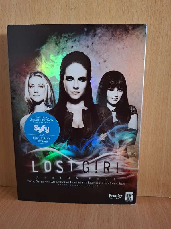 Lost Girl - Season Four - Dvd  (5 discs)