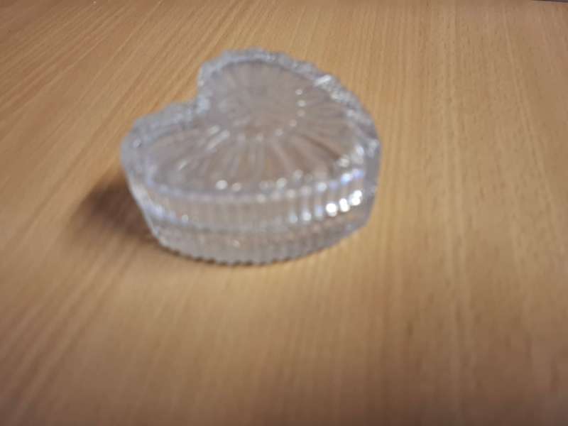 Small Heart Shaped Glass Trinket Dish (7cm x 7cm depth 3cm)