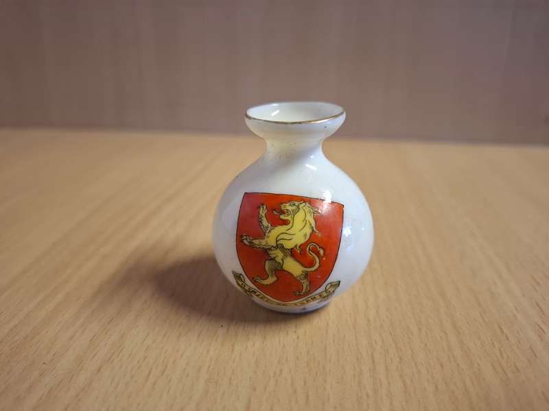 Miniature Porcelain Vase - height 5cm width 5cm