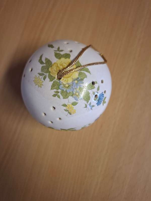 Vintage Round Floral Pomander - height 8cm width 9cm