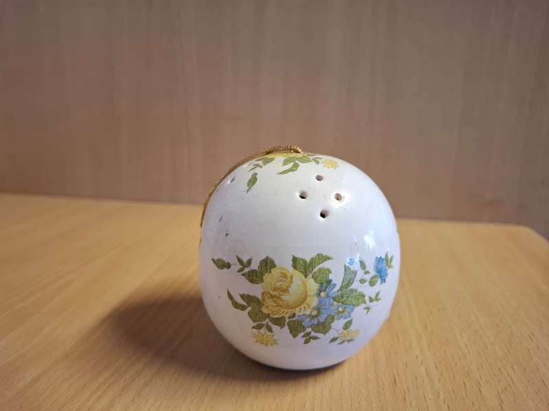 Vintage Round Floral Pomander - height 8cm width 9cm
