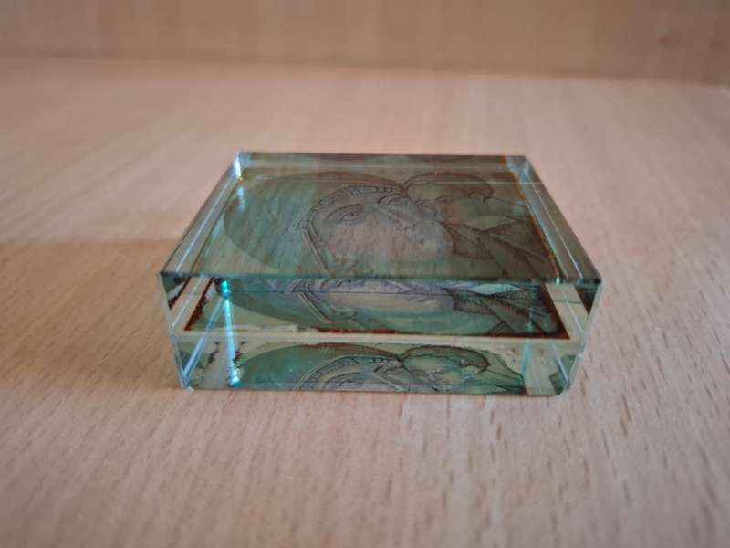 Small Glass Art  (5cm x 6cm depth 2cm)