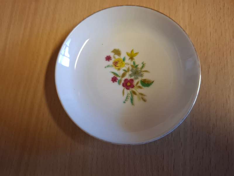 Small Round Floral Pin Dish - width 9cm