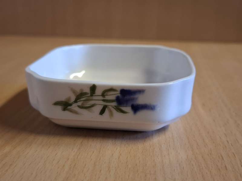 Small Floral Porcelain Dish - 8cm x 8cm height 3cm
