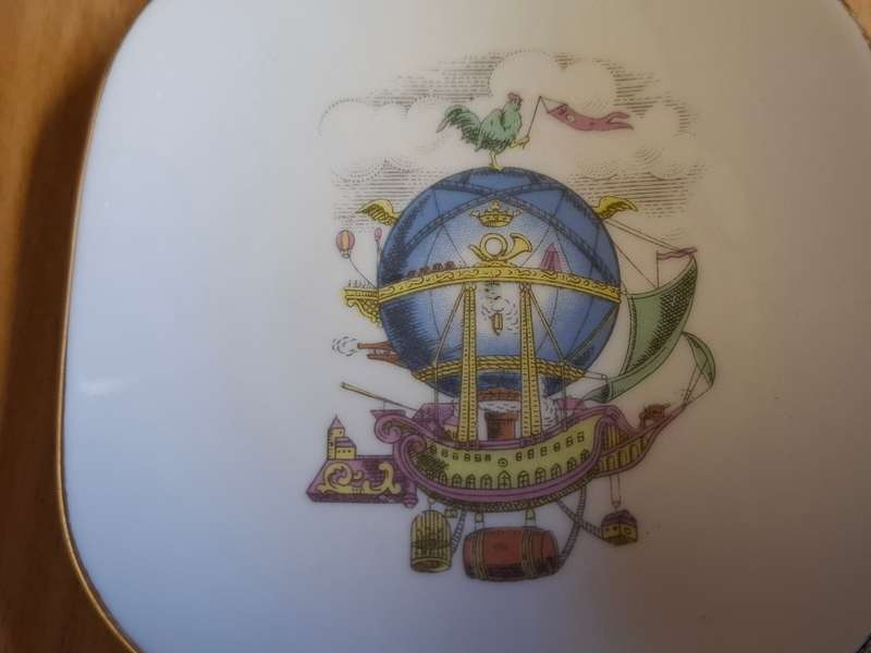 Vintage Richard Ginori - Alitalia Airlines - Porcelain Pin Dish (Hot Air Balloon) width 9cm