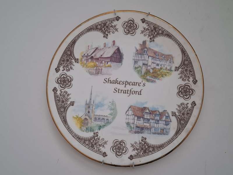 Souvenir Wall Plate - Shakespeare`s Stratford - width 22cm